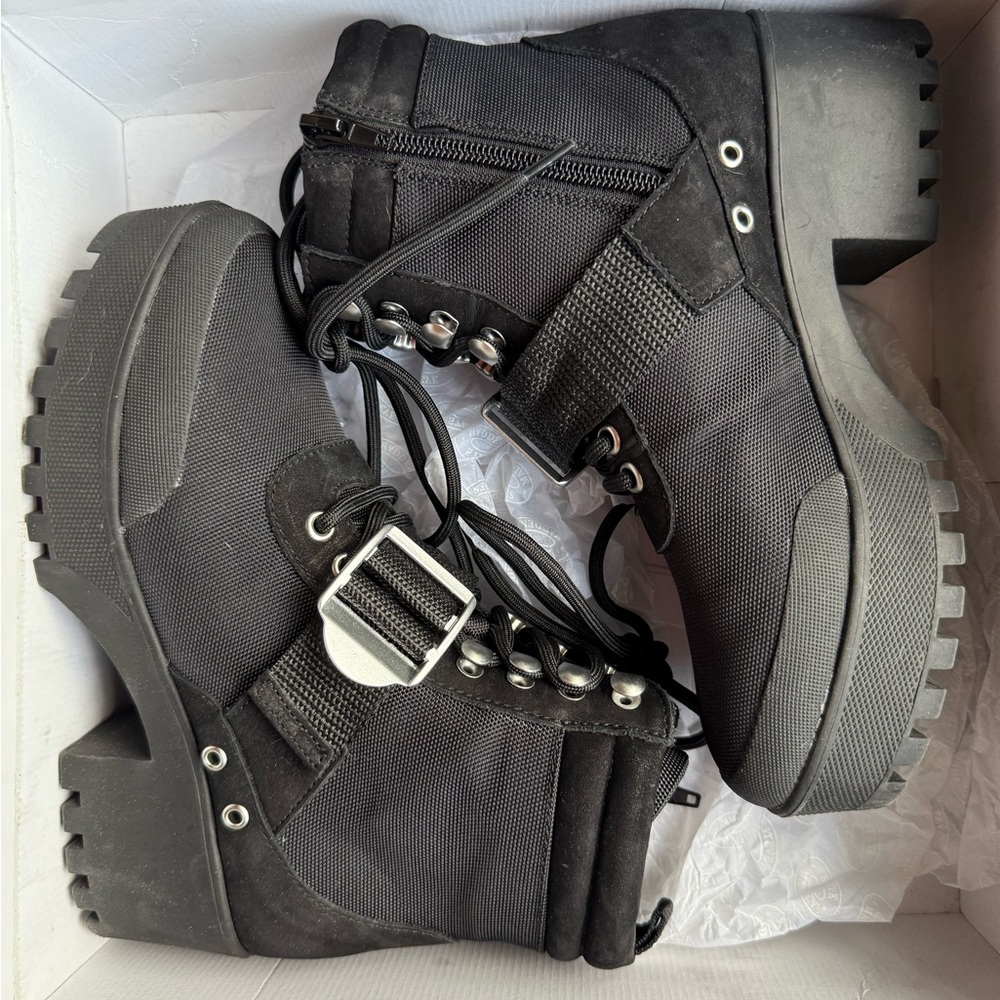 Steve Madden Gavin Black Platform Combat Boots